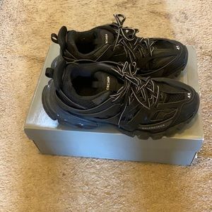 Balenciaga track triple black
